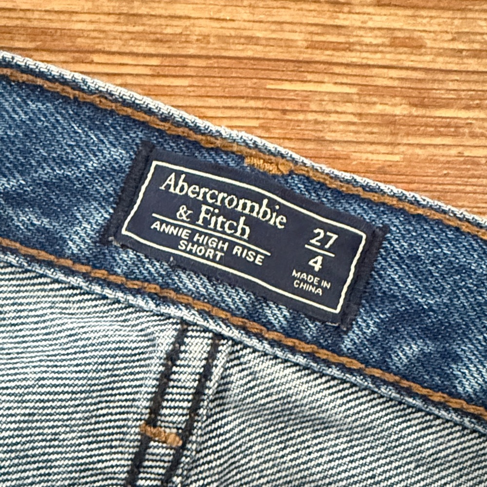Annie high rise Abercrombie & Fitch Distressed Blue Denim Jean Shorts - Picture 4 of 5